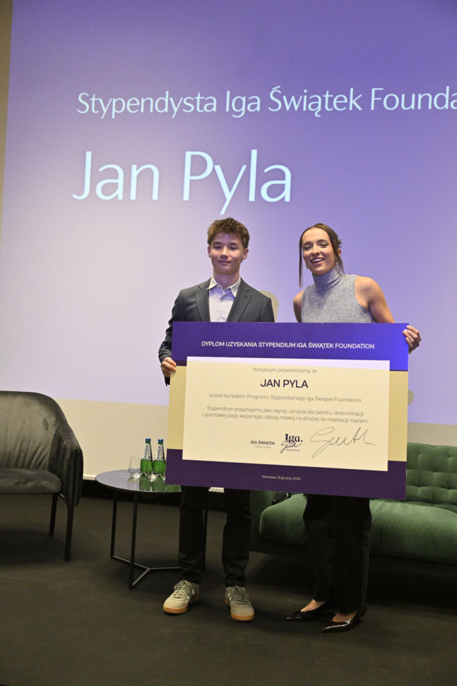 Iga Świątek rozdała stypendia