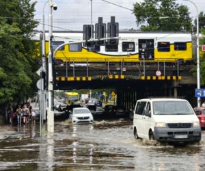 Wrocław tonie po nawałnicy! Ogromne utrudnienia i zalane ulice