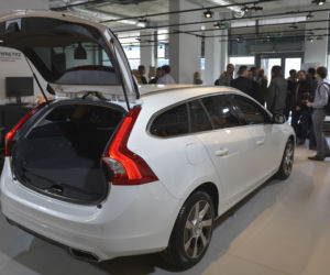 Piotr Adamczyk dostał hybrydowe Volvo V60