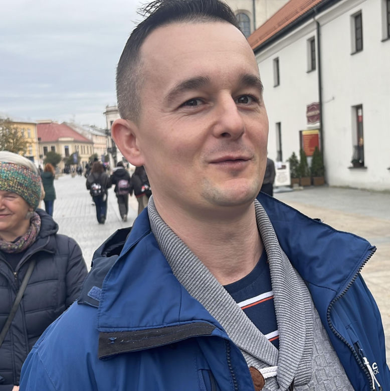 Lublin połączył się z Wielką Brytanią! Portal na Placu Litewskim pokazuje teraz Ipswich
