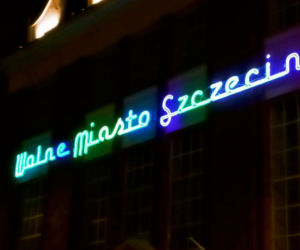 Napis na budynku Trafostacji Sztuki zbulwersował radnego Mateckiego