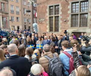 Para królewska z wizytą w Polsce. W Gdańsku spacerowali i spotkali się ze studentami