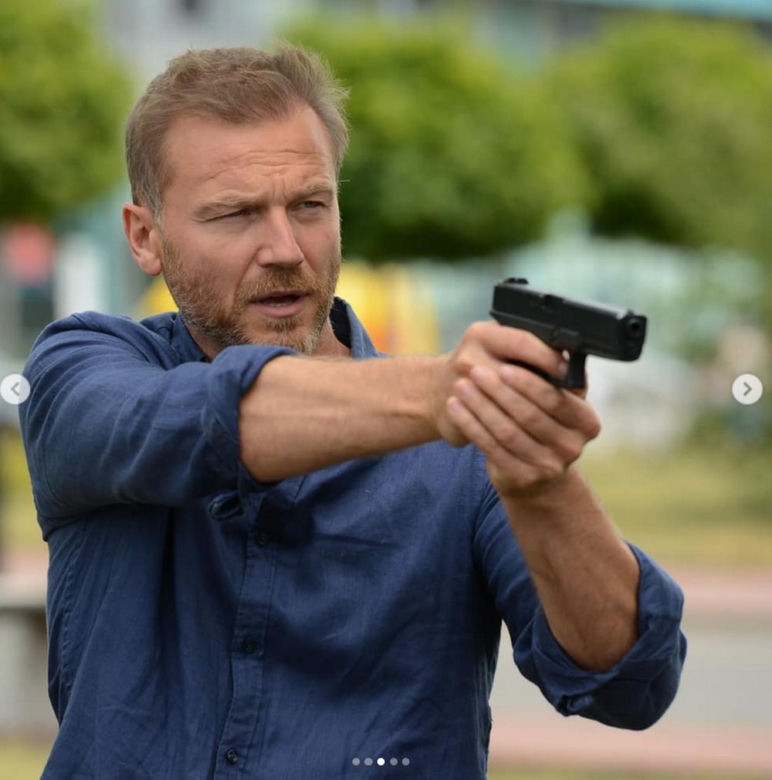 Komisarz Alex. Krystian Wieczorek (Piotr Górski)