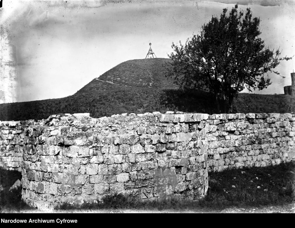 Badania archeologiczne na kopcu Kraka w 1933 r.