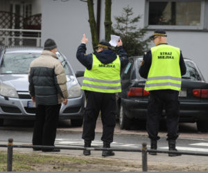 STRAŻNICY MIEJSCY POLUJĄ NA MANDATY.