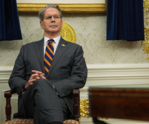 Trump nałożył sankcje na piękność w bikini! Oto, co zrobiła