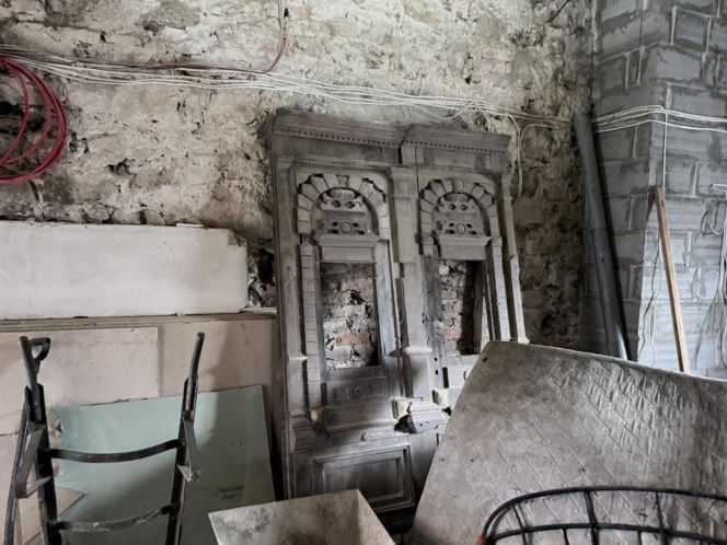 Dwór Czarne w Jeleniej Górze