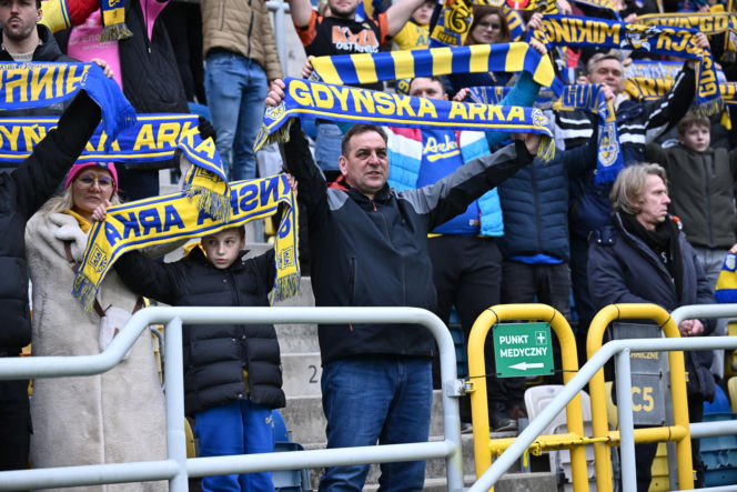 Arka Gdynia - Widzew Łódź: Zdjęcia kibiców i zawodników z meczu 25. kolejki PKO BP Ekstraklasy