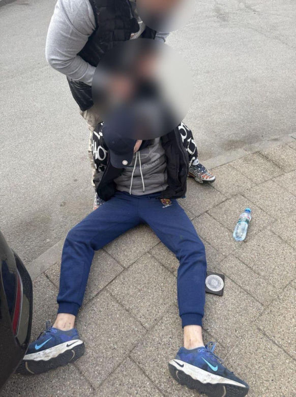 Wpadli podczas odbierania pieniędzy od seniorów. Policja rozbiła grupę oszustów
