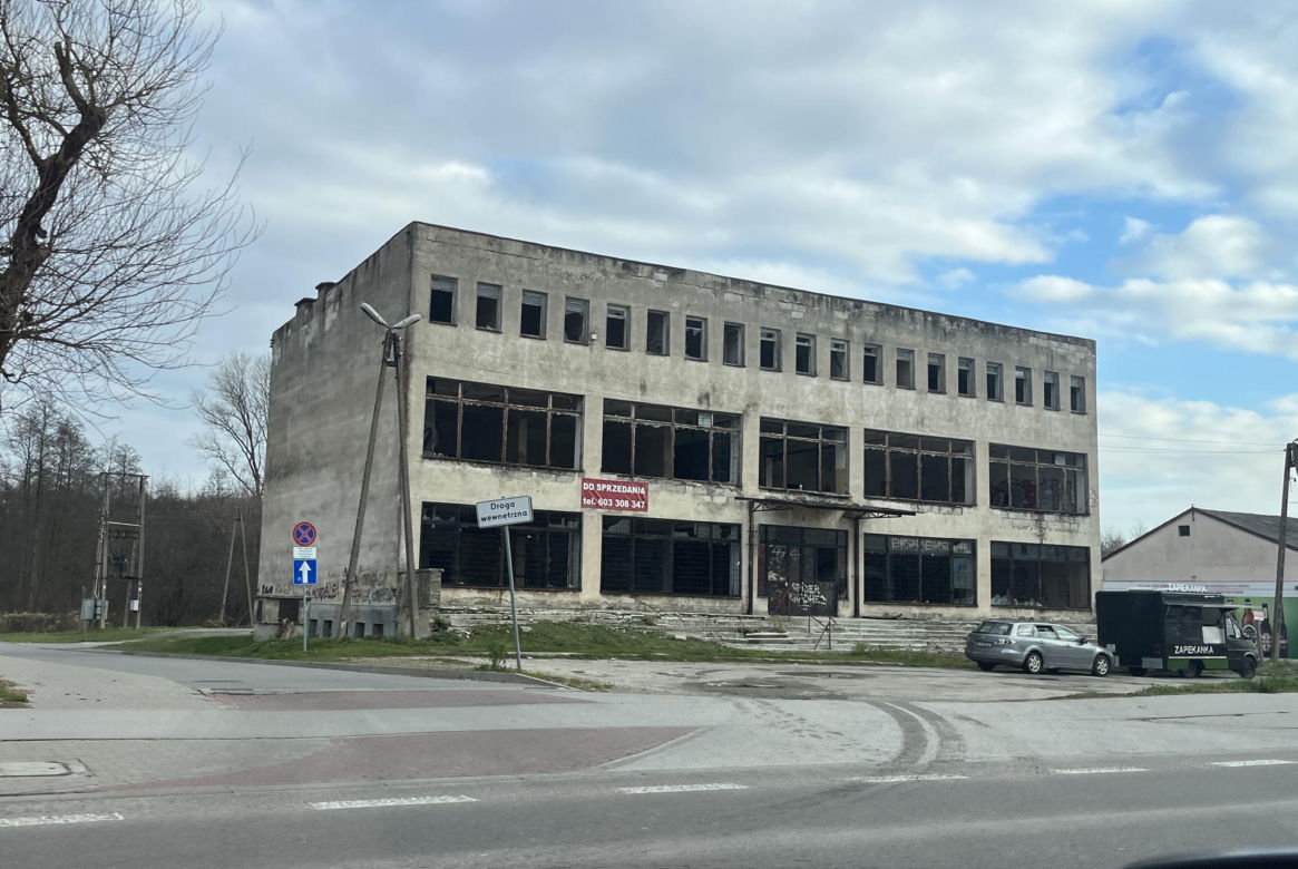 Pijany ojciec jechał z małymi dziećmi. Miał blisko 4 promile alkoholu