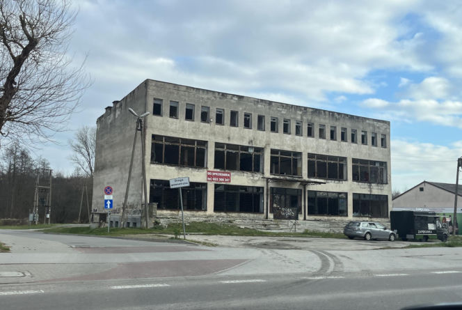 Pijany ojciec jechał z małymi dziećmi. Miał blisko 4 promile alkoholu