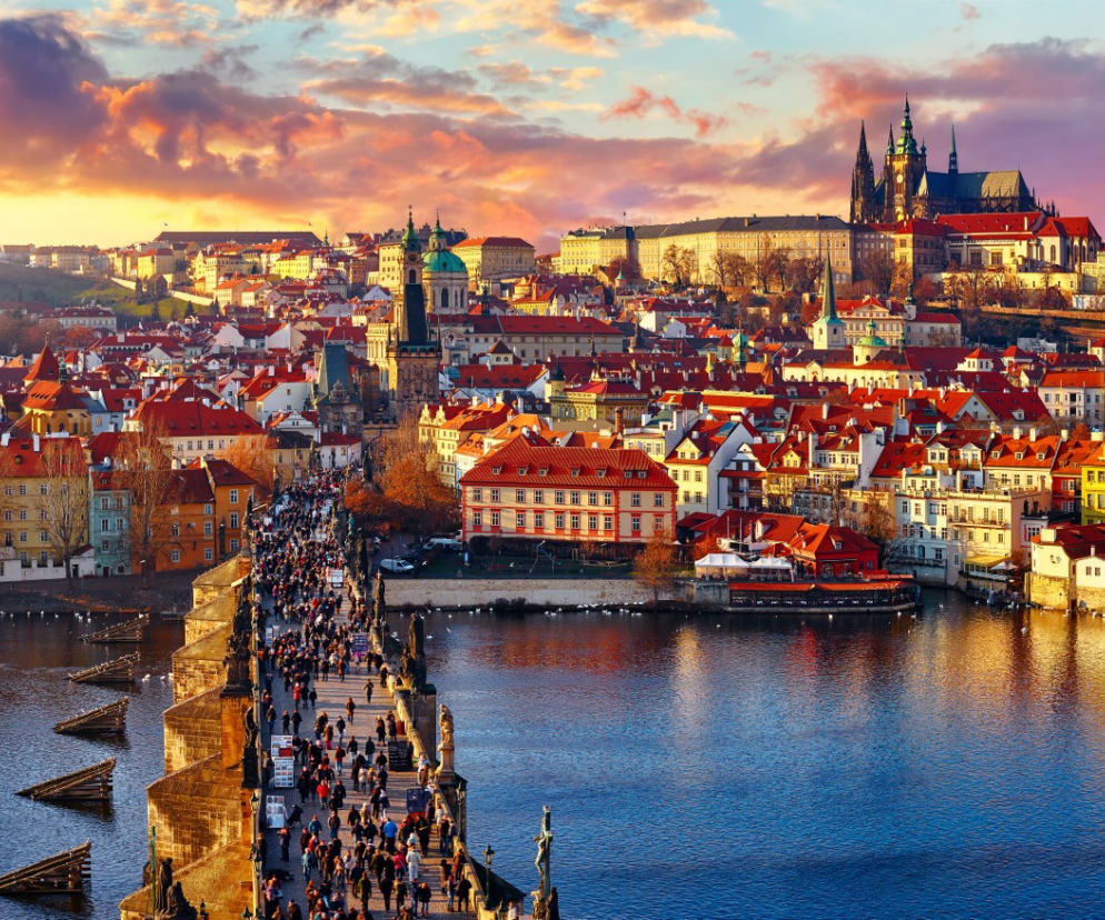Praga, widok na most Karola