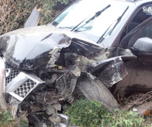 Nissan Navara w ogrodzeniu. Za kierownicą pijany 35-latek