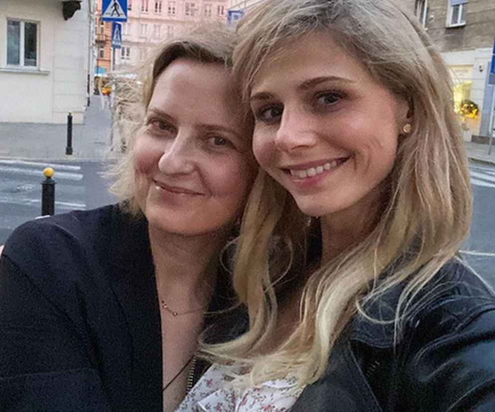 Powrót Marii do Barw szczęścia? Iwona pokazała zdjęcie ze zmarłą mamą! To nie przypadek