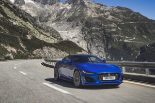 Debiutuje Jaguar F-Type po faceliftingu. Nowy kocur ma teraz jeszcze większy pazur - WIDEO, ZDJĘCIA