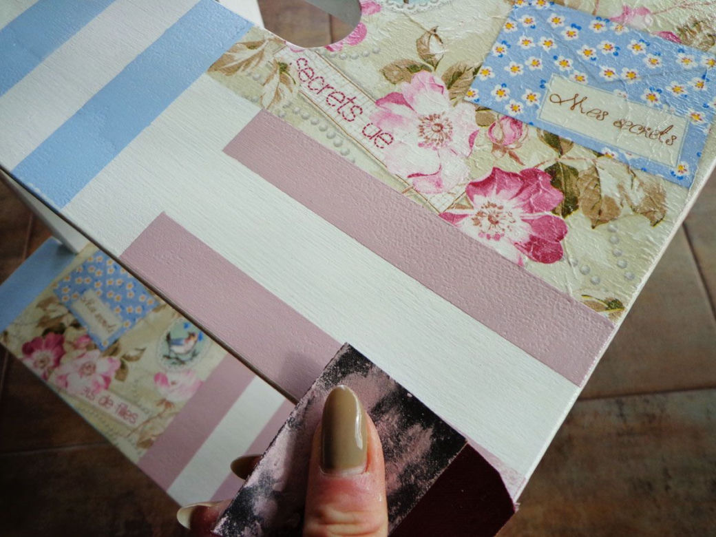 Taboret ze schodkiem IKEA w wersji decoupage
