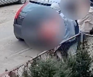 Na szczęście wszystko nagrały kamery z pobliskiego monitoringu, a o zdarzeniu natychmiast powiadomiono policję