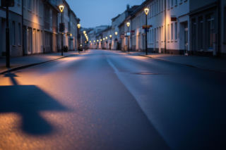 Poszukiwany zatrzymany w Oleśnicy. Kto kierował rozbitym BMW?