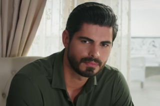 Panna młoda, odcinek 27: Beyza posuwa się do podstępu, symulując upadek i kontuzję nogi