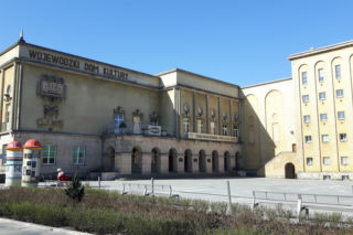 Monumentalny gmach w centrum Kielc przejdzie metamorfozę. Na ten remont czekano latami