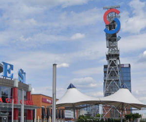 Akcja służb w Katowicach! Mężczyzna z nożem na wieży przy Silesia City Center