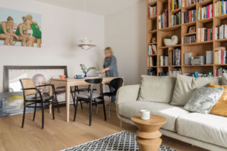 Dziennikarka pokazała swoje mieszkania. W środku kaszmirowa kuchnia z drewnem i sztuka