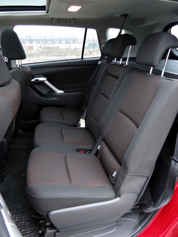 Toyota Verso 2011