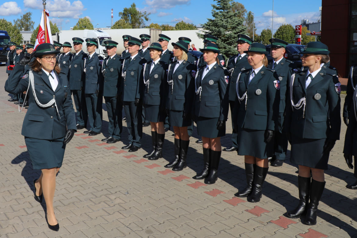 Olsztyn. Mamy 39 nowych funkcjonariuszy Służby Celno-Skarbowej. Złożyli już uroczyste ślubowanie [ZDJĘCIA]