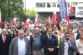 Manifestacja ROG w Warszawie. Żądali reparacji