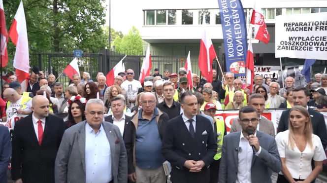 Manifestacja ROG w Warszawie. Żądali reparacji