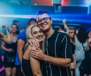 Pomarańcza Katowice bawi się na całego po lockdownie. Oto zdjęcia z imprezy Tomorrow Never Comes [ZDJĘCIA]