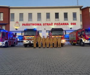 Strażackie syreny zawyły dla poległych kolegów. Żegna ich cała Polska