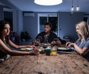 W rytmie serca 5 sezon, odcinek 55. Maria (Barbara Kurdej-Szatan), Piotr (Filip Bobek), Weronika (Maria Dębska)