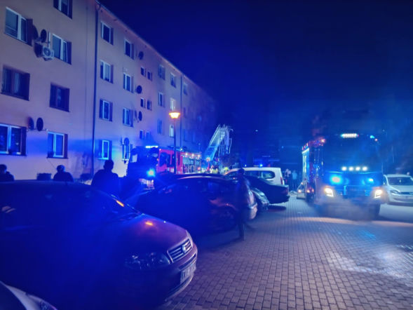 Tragiczny pożar w bloku na Dolnym Śląsku. Nie żyje jedna osoba 