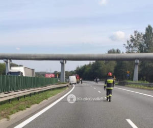 Horror na A4. Kobieta wyskoczyła z płonącego busa