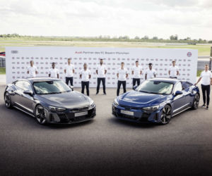 Piłkarze Bayernu odbierają nowe Audi e-tron GT