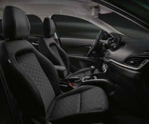 (2021) Fiat Tipo Cross