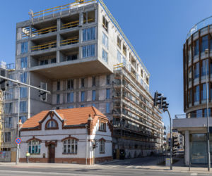 Znamy wiszące ogrody, teraz mamy wiszące apartamenty. Poznań