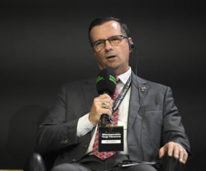 Warszawskie Targi Obronne. Scena Biała. Śmigłowiec przyszłości. Od pola walki po akcje ratownicze. Jak projektować i wybierać śmigłowce do najbardziej wymagających operacji?