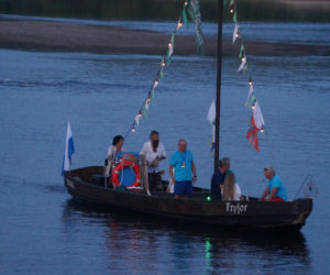 Wieczorna parada na Wiśle zachwyciła mieszkańców. Tak wyglądał finał Festiwalu Wisły w Fordonie