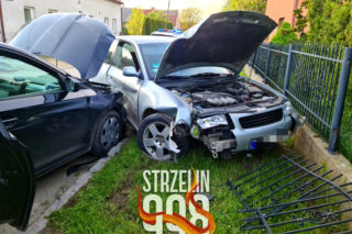 Policyjny pościg za nastolatkiem. 2 rozbite samochody, 4 osoby poszkodowane [ZDJĘCIA]
