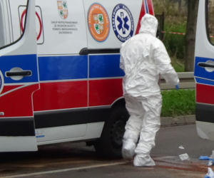 Tragiczny wypadek karetki, która wiozła zakażonego