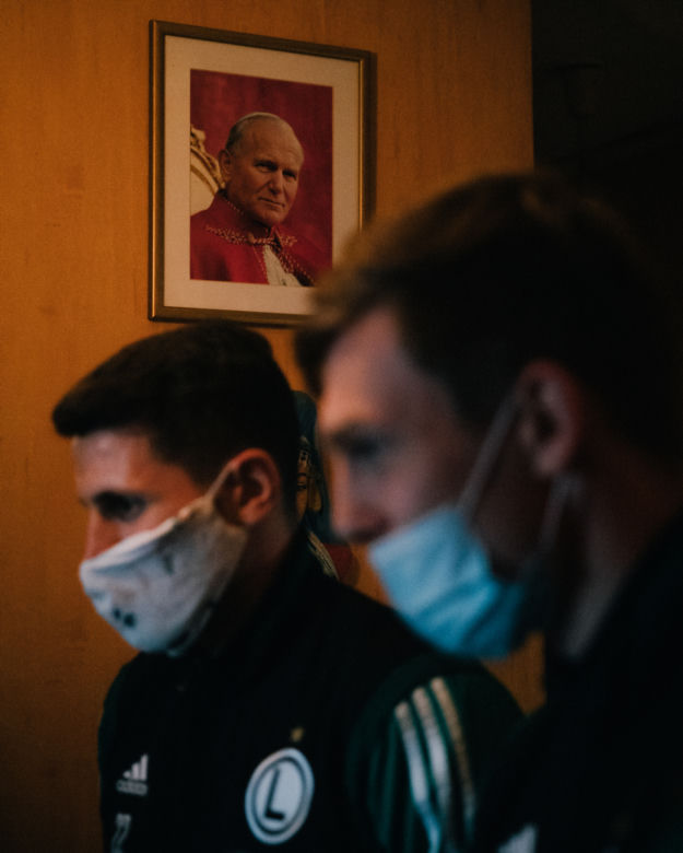Legia pomaga seniorom 