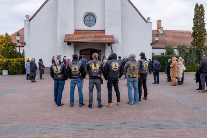 Małgorzata Ostrowska żegna męża. Wzruszające zdjęcia z pogrzebu!