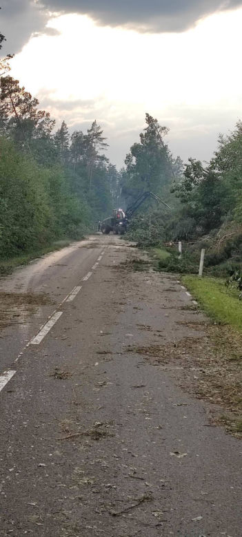 Koszmarny widok po nawałnicy w Osiu. Gigantyczne straty 