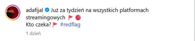 Wakacyjna stylizacja przykuwa uwagę. Wielka gwiazda w bikini jak rybka w siatce
