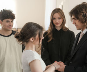 Barwy szczęścia odc. 3390. Ewelina (Amelia Listwon), Ewa (Gabriela Ziembicka), Romeo (Jacek Tyszkiewicz), Witek (Witold Sosulski)
