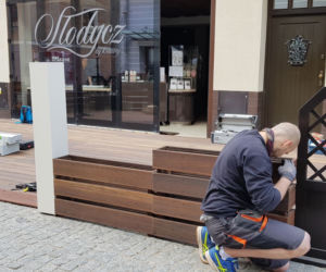 Wraca gastronomia. Na razie tylko na zewnątrz