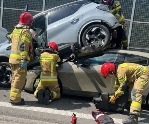 Spektakularna kolizja. Auto na aucie