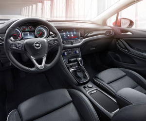 Opel Astra V